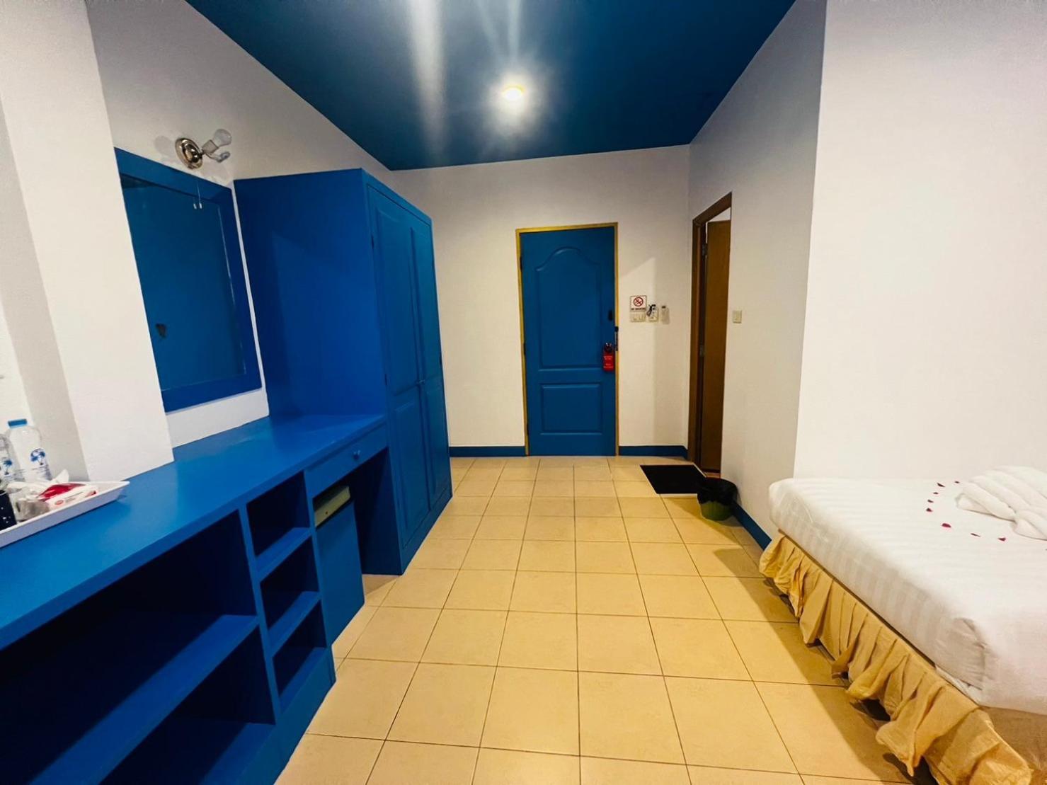 Blue Planet Hotel Patong Екстер'єр фото