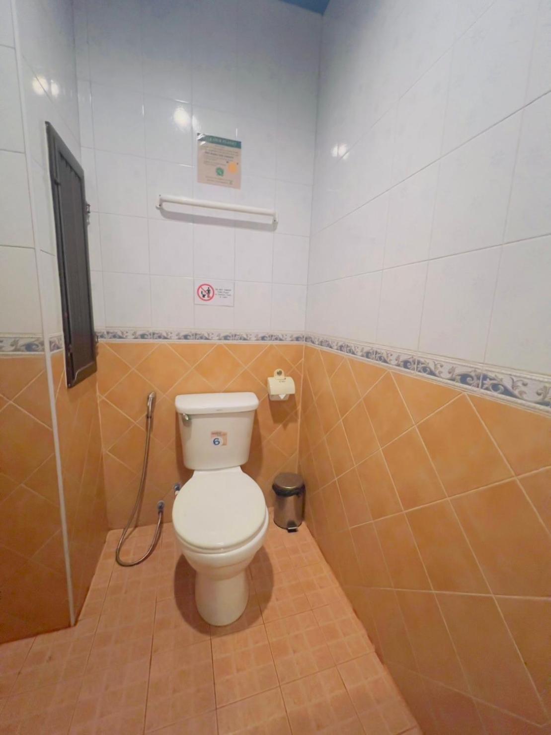 Blue Planet Hotel Patong Екстер'єр фото