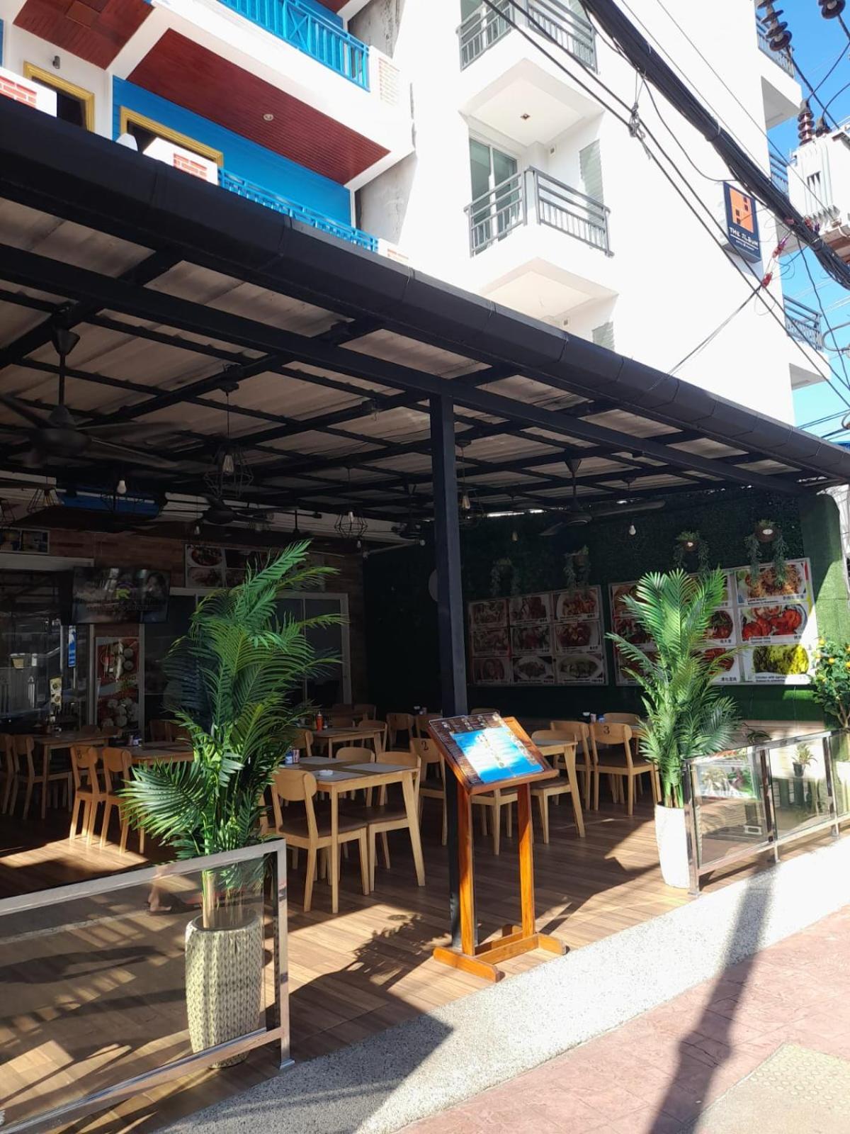 Blue Planet Hotel Patong Екстер'єр фото